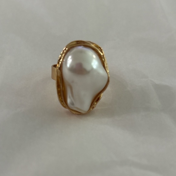 Jewelry - Gold and White Pearl Statement Ring